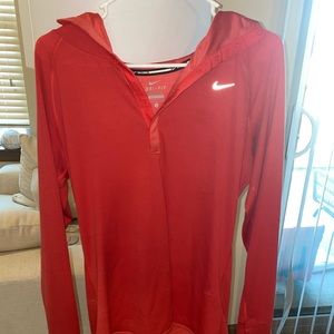 Nike Dri Fit - Hood